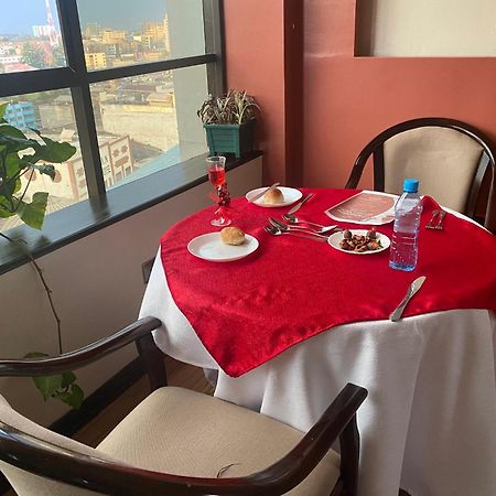 Hemak Suites Найроби Екстериор снимка