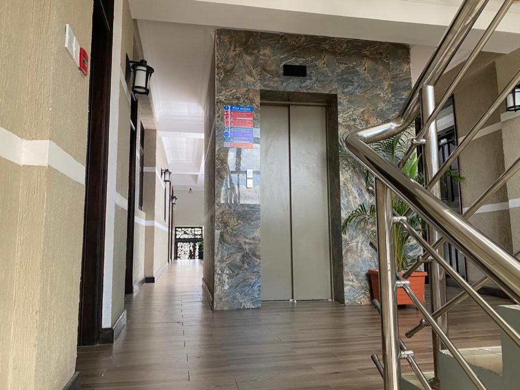 Hemak Suites Найроби Екстериор снимка