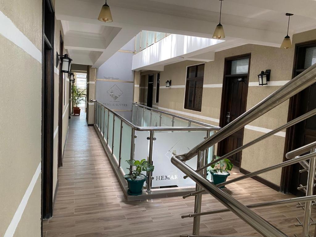 Hemak Suites Найроби Екстериор снимка