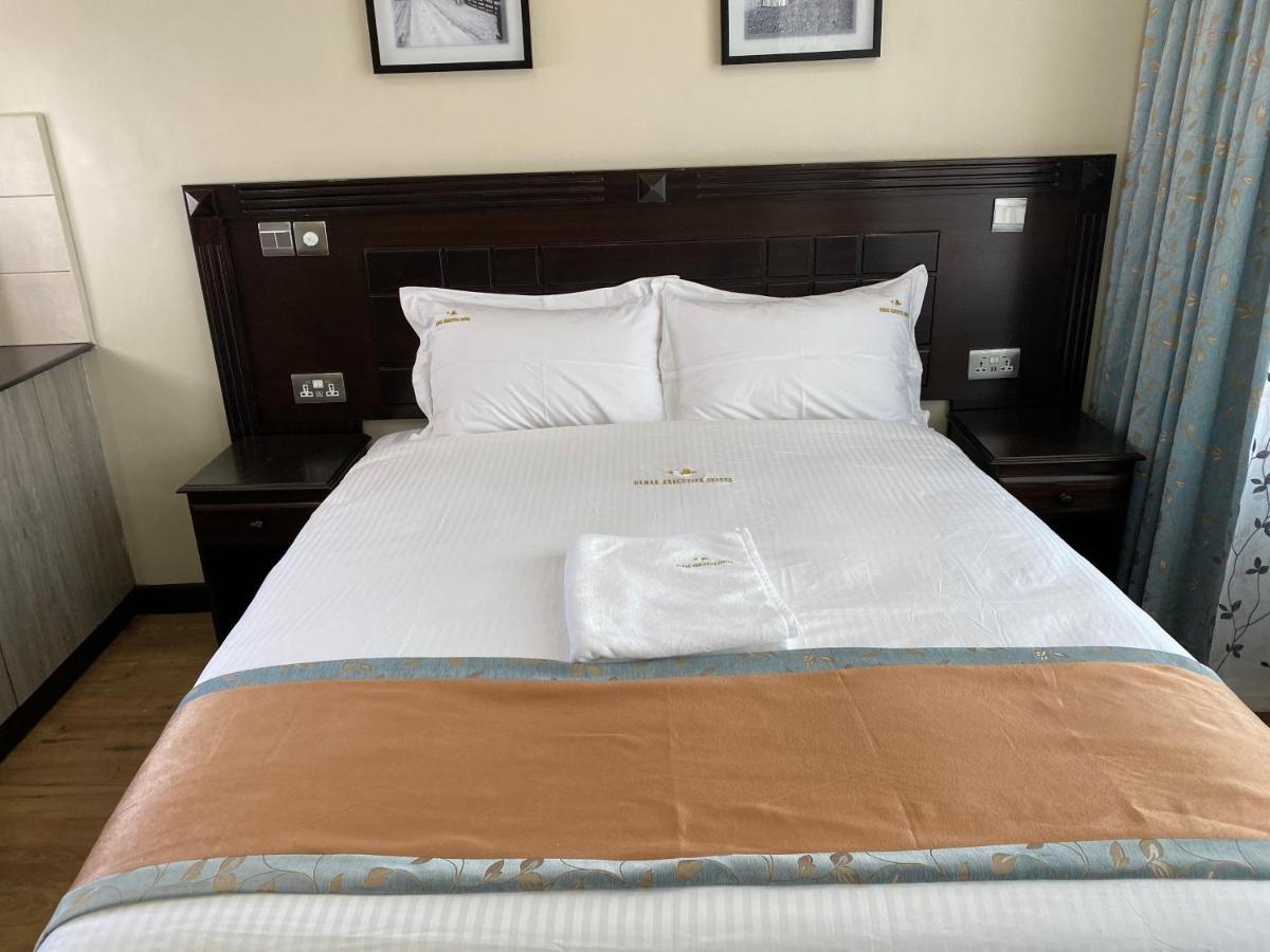 Hemak Suites Найроби Екстериор снимка