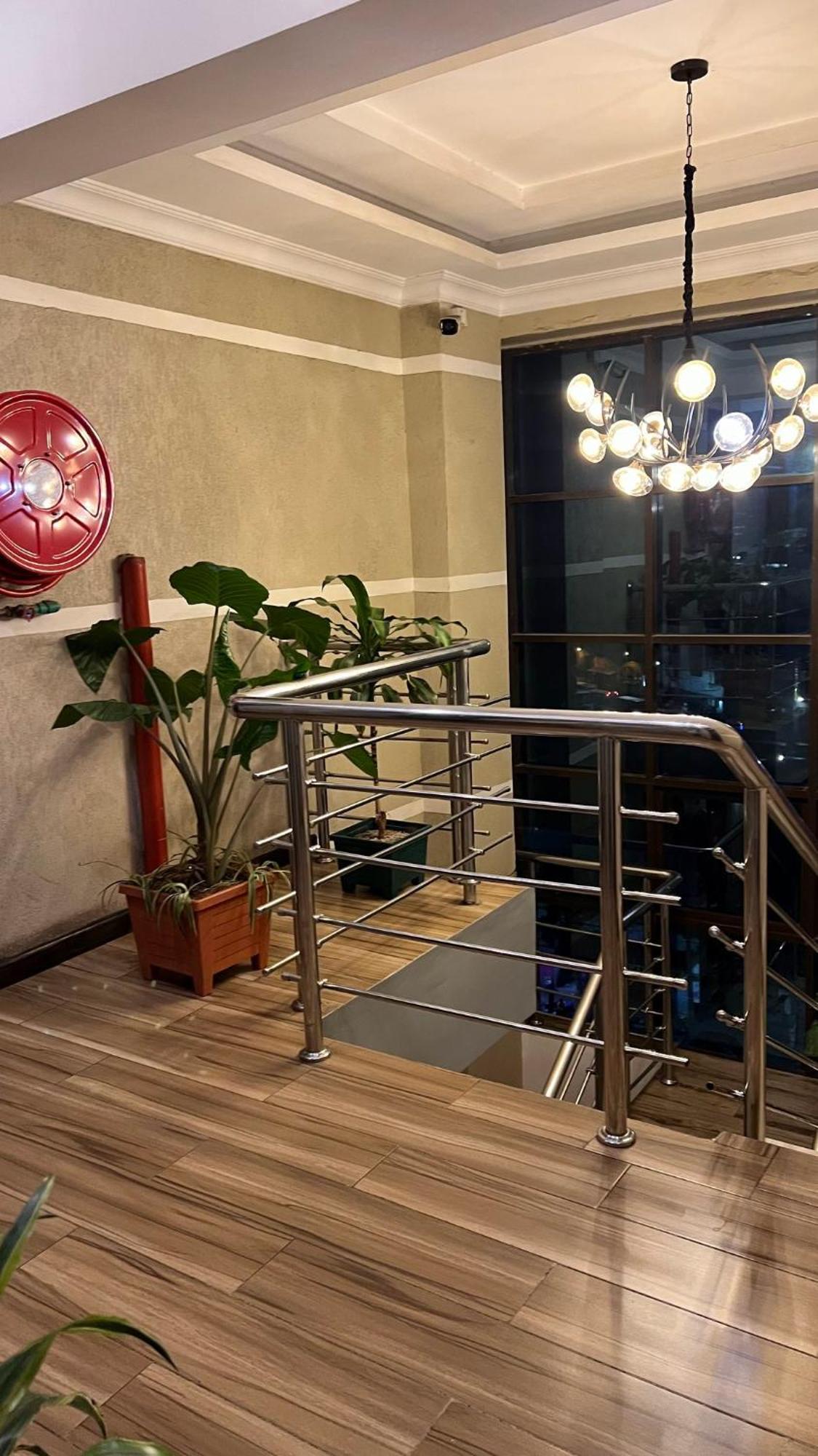 Hemak Suites Найроби Екстериор снимка