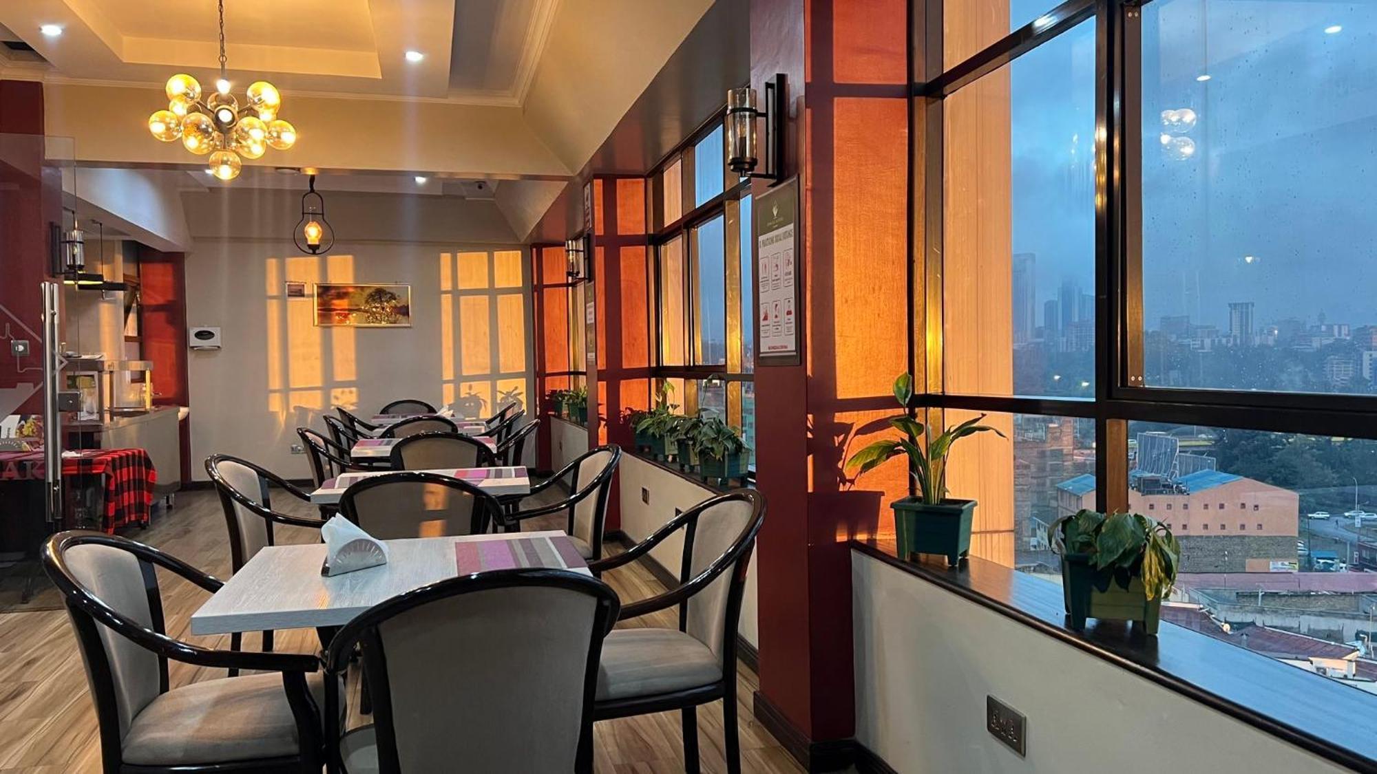 Hemak Suites Найроби Екстериор снимка
